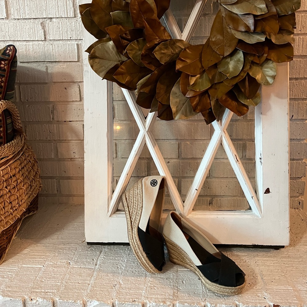 Tory Burch wedge platform sandals size 7 espadrilles